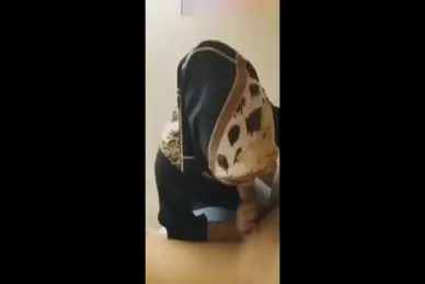 Hijab Cantik Merengek Minta Dimasukkan Sampai Dalam