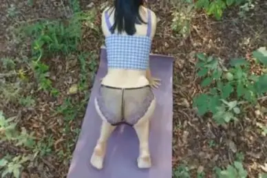 Pasangan Indo ML Nekat di Rumah Tetangga – Viral