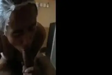 Perhatian Mesra Gadis Cantik Usai Salon Kasur